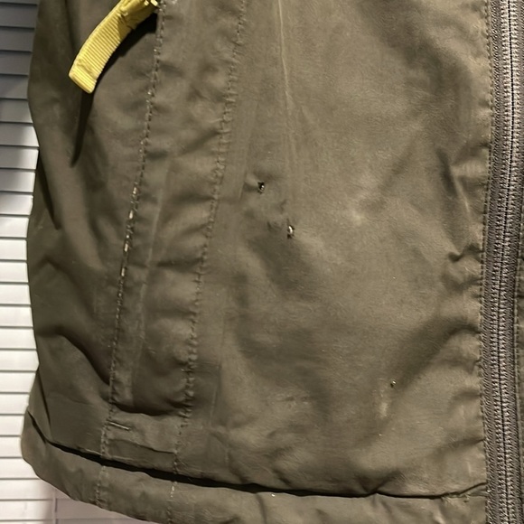 The North Face Youth Boys Insulated Jacket - Picture 2 of 11